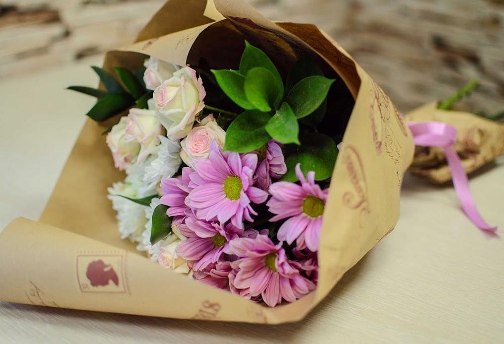 Букет цветов из: Розы и Хризантемы в Верхнестепном