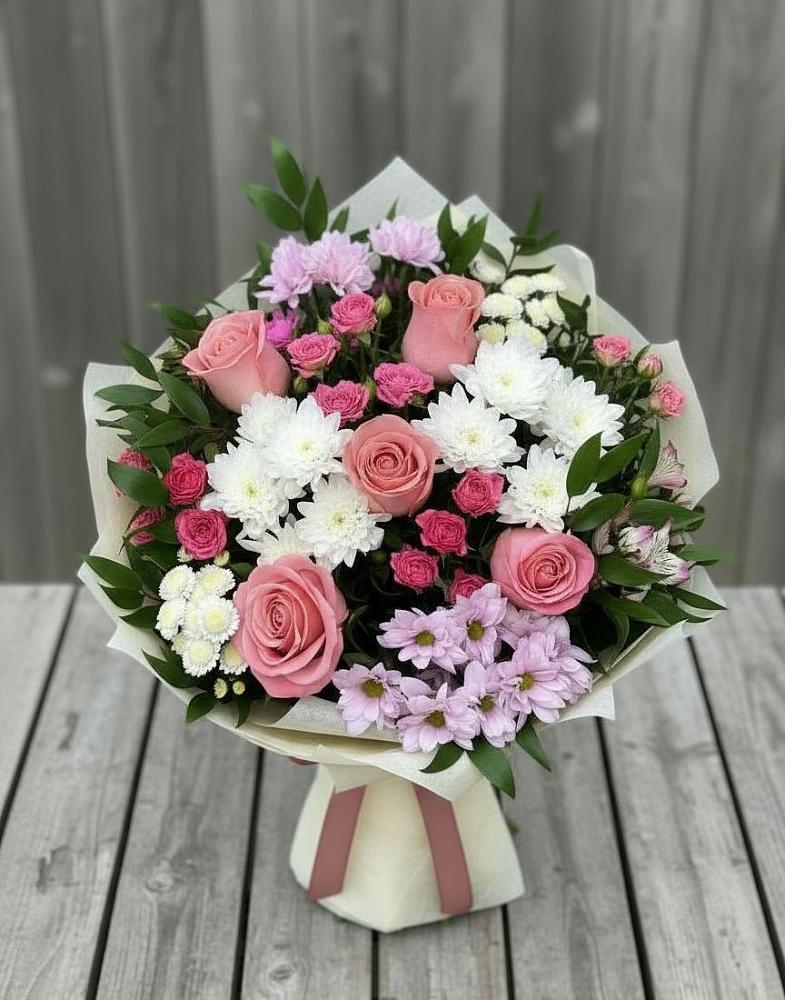 Букет цветов из: Альстромерии, Гвоздики, Розы и Хризантемы в Верхнестепном