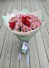 Букет цветов из:  Альстромерии в Верхнестепном