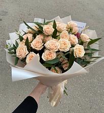 Букет Кремовые розы Латте в Верхнестепном