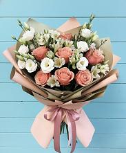 Букет цветов из:  Розы, Альстромерии и Лизиантусы в Верхнестепном