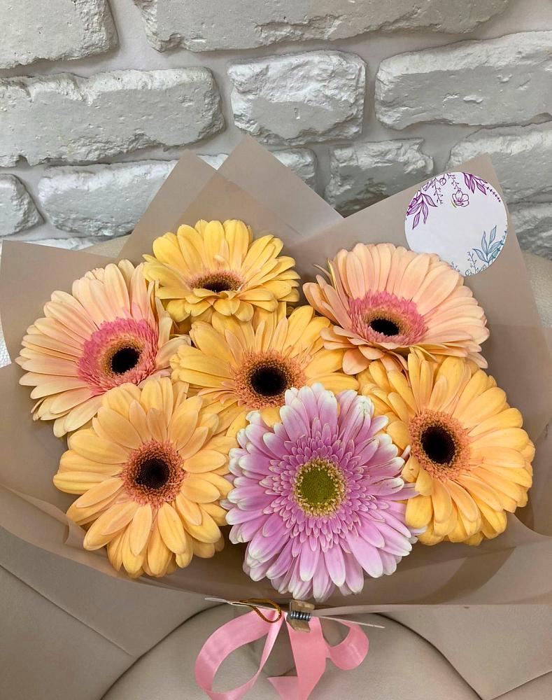 Букет цветов из: Герберы в Верхнестепном