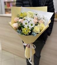 Букет цветов из:  Альстромерии, Розы и Хризантемы в Верхнестепном