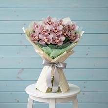 Букет цветов из:  Орхидеи и Розы #REPLACE_PRED# Верхнестепном