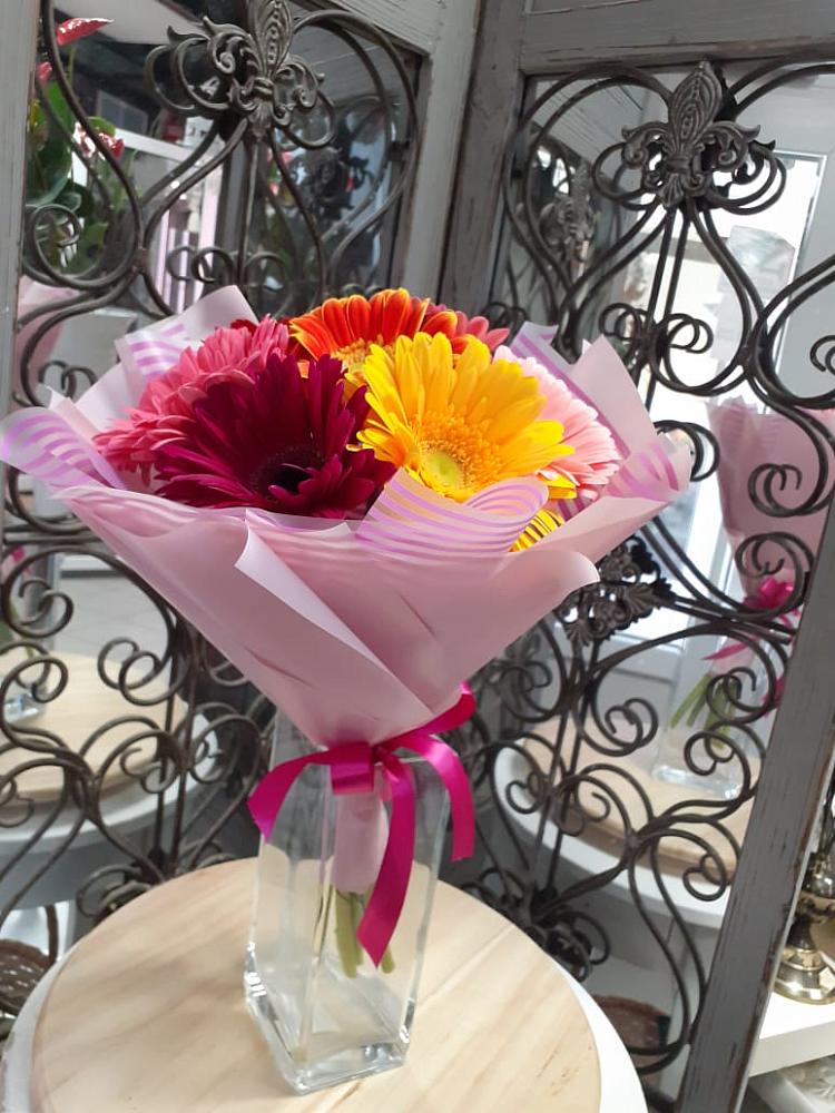 Букет цветов из: Герберы в Верхнестепном