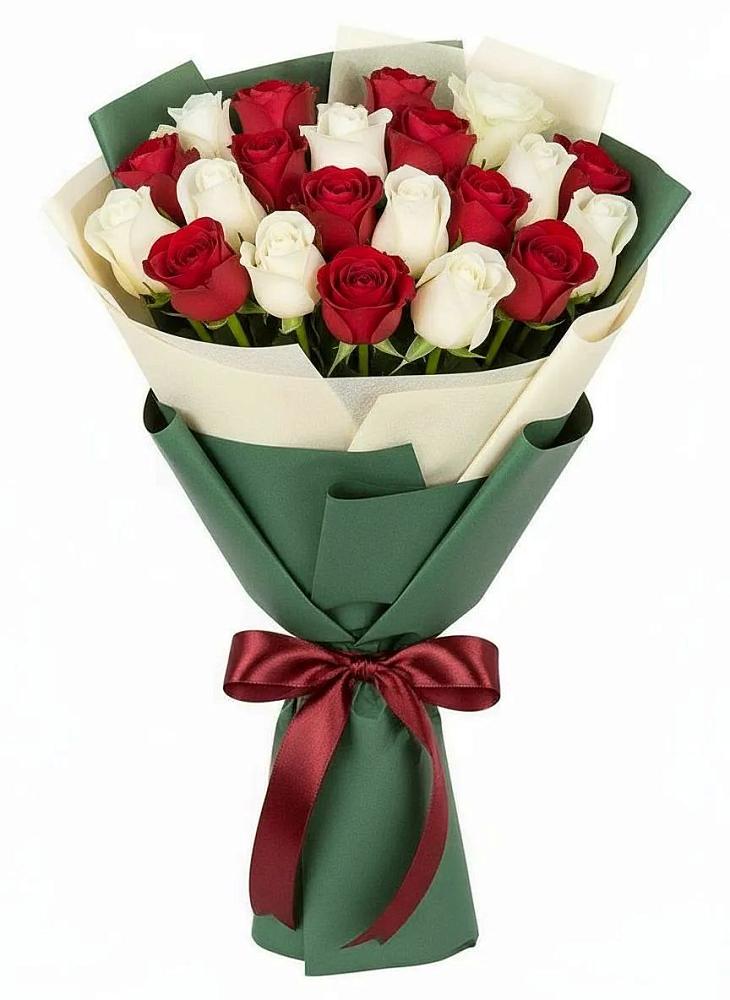 Букет Микс из красных и белых роз в Верхнестепном