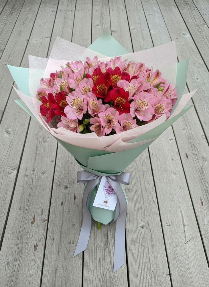 Букет цветов из: Альстромерии в Верхнестепном