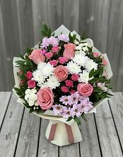Букет цветов из:  Альстромерии, Гвоздики, Розы и Хризантемы в Верхнестепном