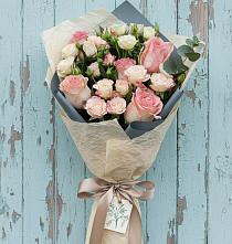 Букет цветов из:  Розы #REPLACE_PRED# Верхнестепном