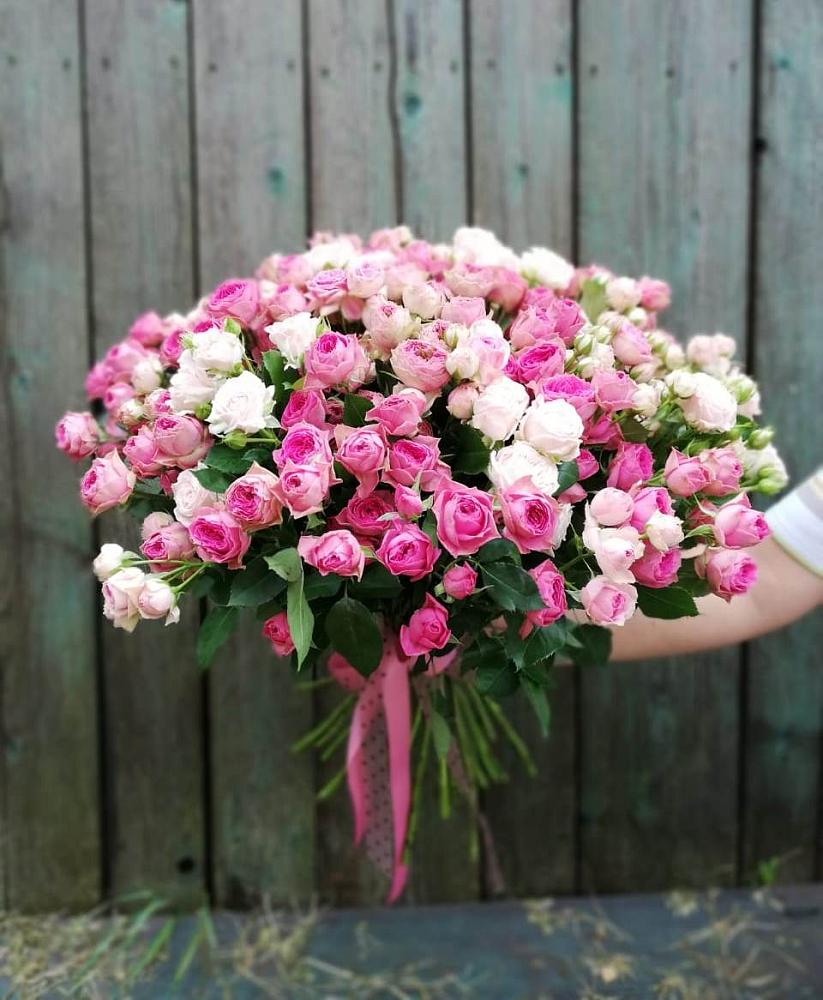 Букет Розовые кустовые розы Натали и Лав Лидия в Верхнестепном