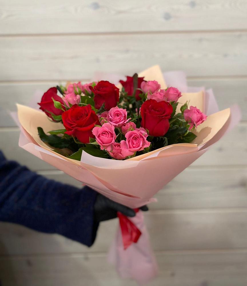 Букет цветов из: Розы в Верхнестепном