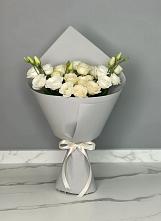 Букет цветов из:  Розы и Лизиантусы в Верхнестепном